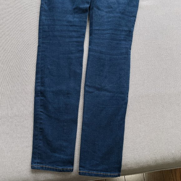 95% new A&F jeans - Picture 5 of 6